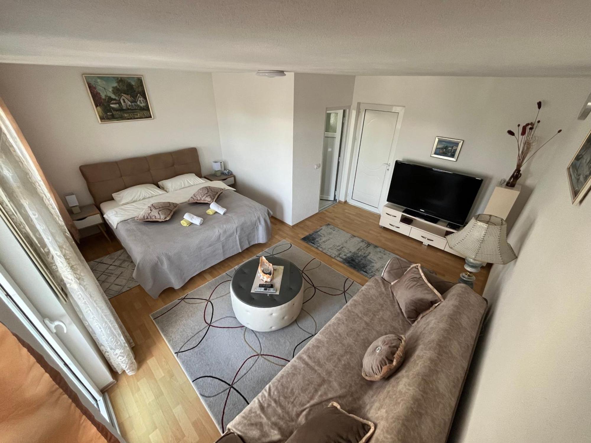 Prenociste Delija 020 Apartment Сйеница Екстериор снимка